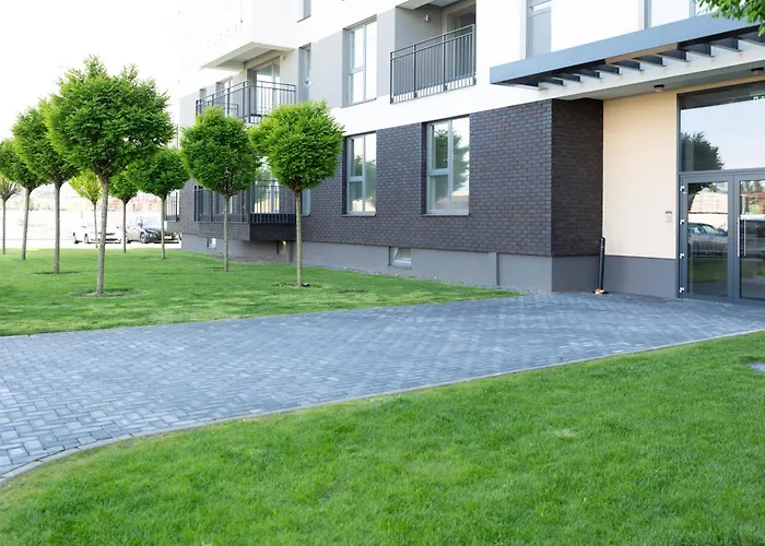 Apartman Ada Homes Coresi 302 *